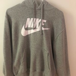nike sweatshirt